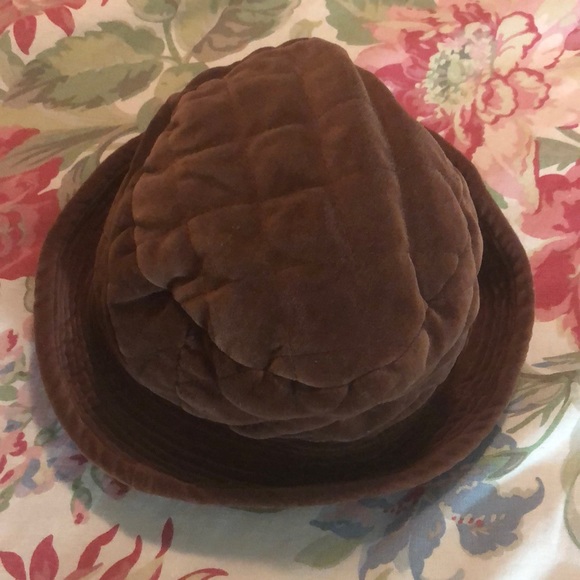 Vtg 60s Velvet Bucket Hat Size M/L Quilted Brown Velvet Fully Lined HONG KONG - Picture 4 of 14